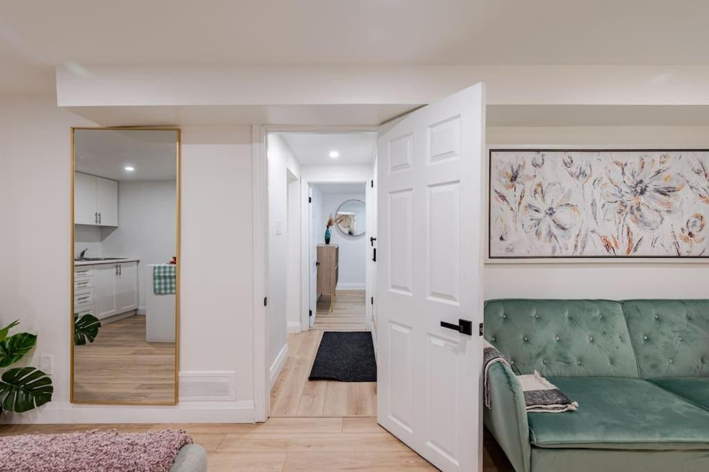 Apartment Luxury New Spacious - Country Hills, Kitchener