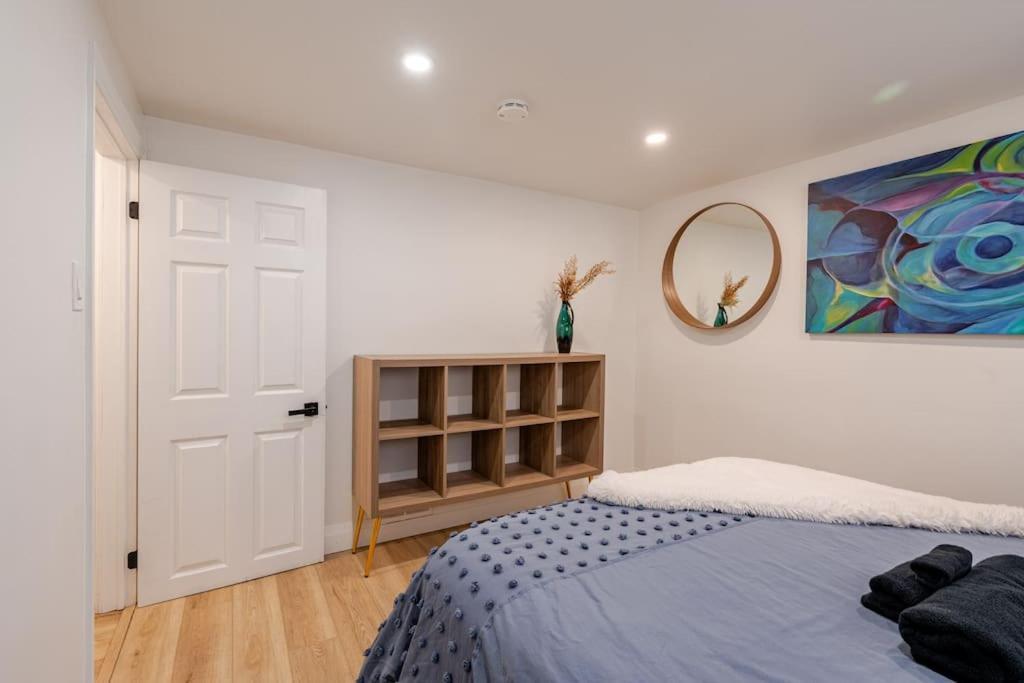 Luxury New Spacious - Country Hills, *
