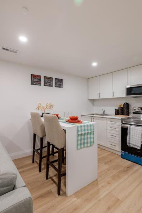 Luxury New Spacious - Country Hills, * Kitchener