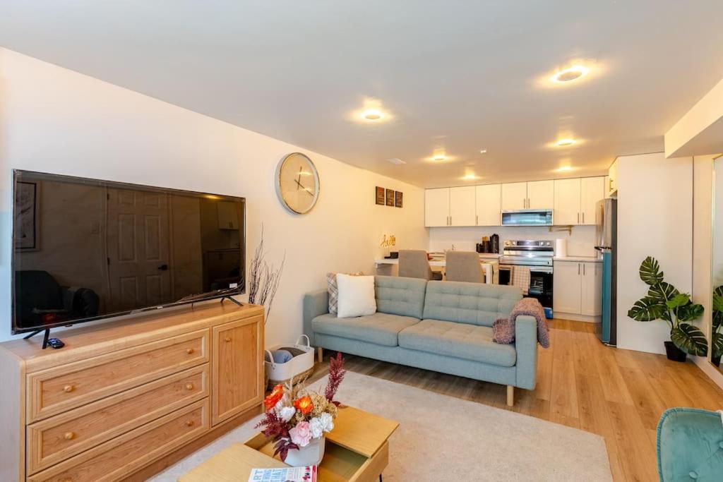Luxury New Spacious - Country Hills, Apartment Kitchener